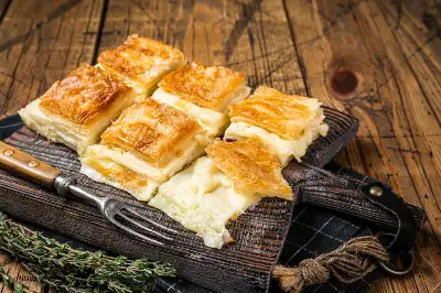 Milföy Hamurlu Börek Tarifleri: Milföyle Hazırlayabileceğiniz 15 Pratik ve Farklı Börek Tarifi 10