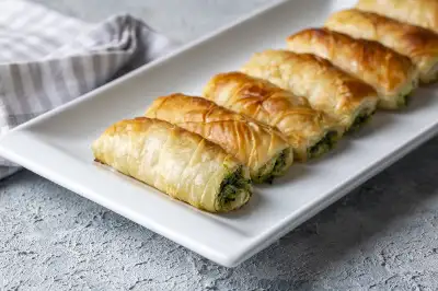 Milföy Hamurlu Börek Tarifleri: Milföyle Hazırlayabileceğiniz 15 Pratik ve Farklı Börek Tarifi 2