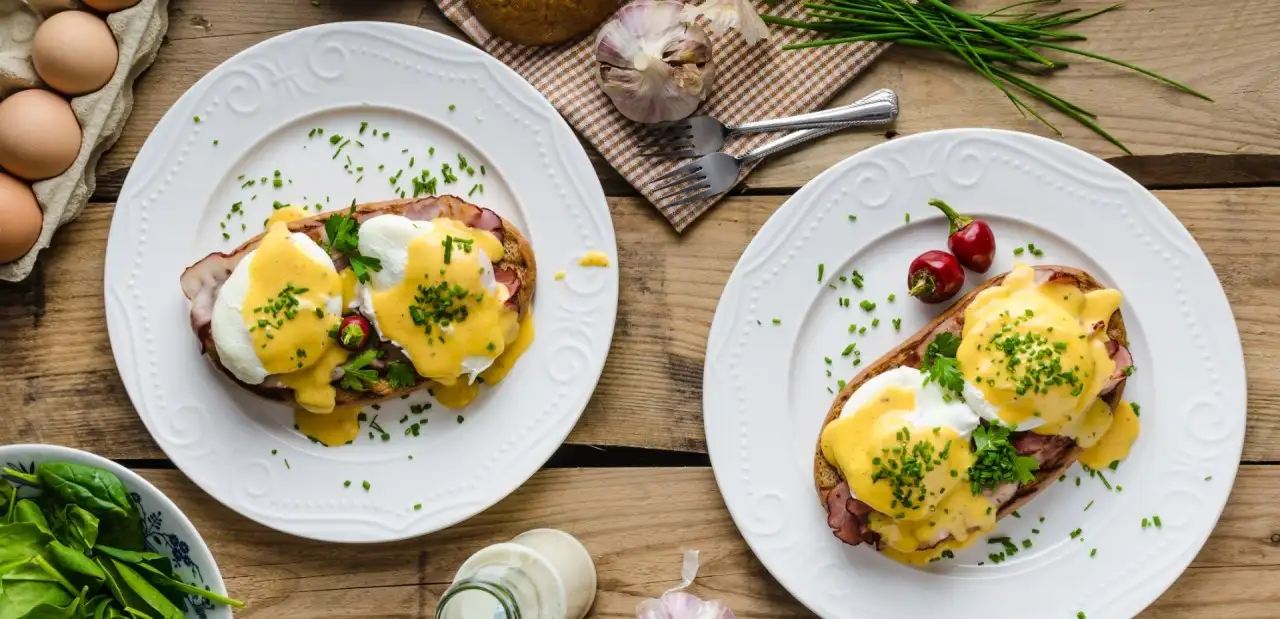 Eggs Benedict Tarifi