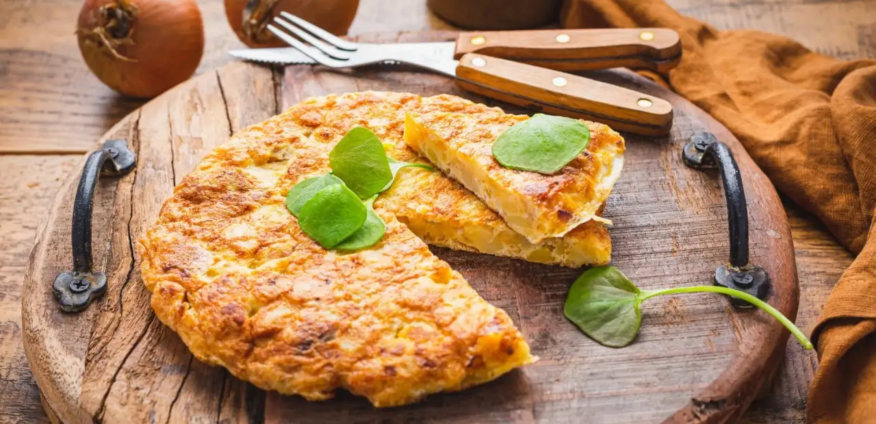 İspanyol Omleti (Tortilla de Patatas) Tarifi