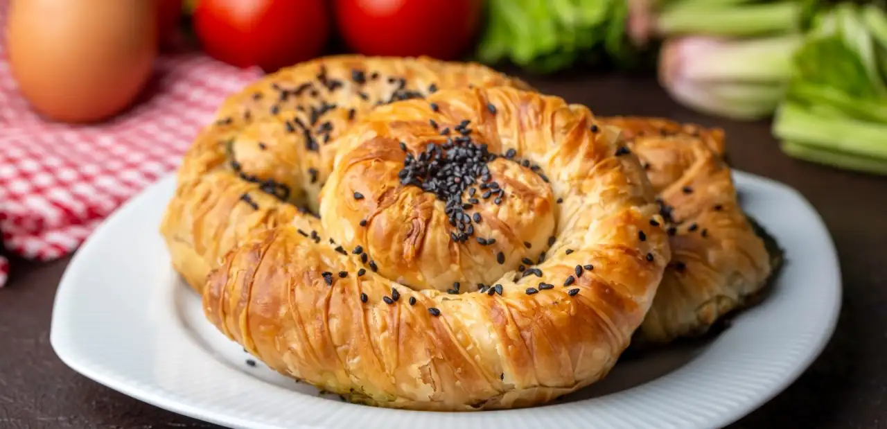 Kıymalı Kolay Rulo Börek Tarifi